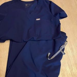 Figs Technical collection scrub set